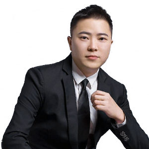 Simon，Director